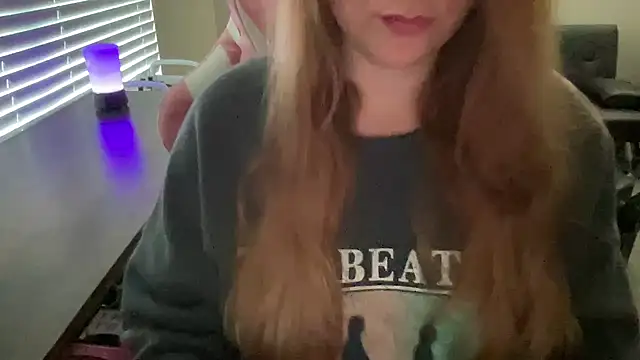 MollyJenson's cam snapshot