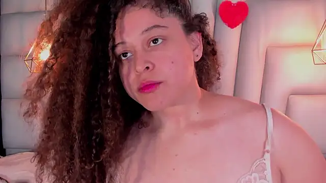 IrinaVoshh_'s cam snapshot