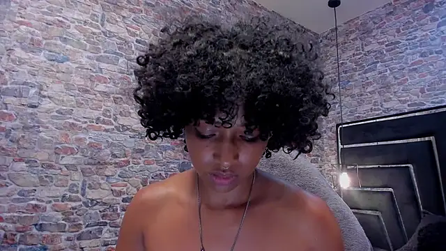 WILD_FIREE_'s cam snapshot