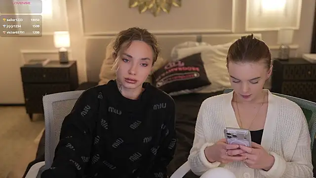 Zlata_Sky's cam snapshot