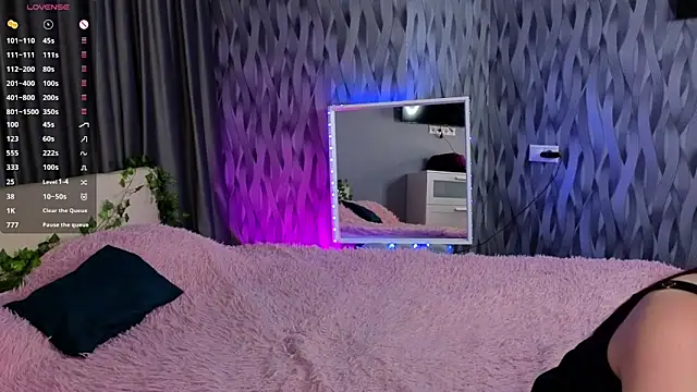 TwistedBilling's cam snapshot