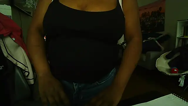 Chocolatekink's cam snapshot