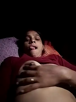 Rinki_malhotra live sex cam