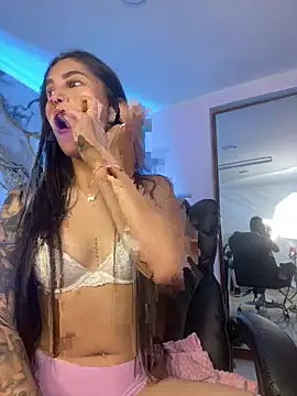 MAVI_EC_'s cam snapshot