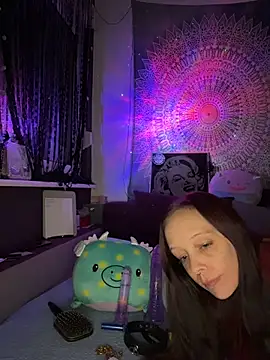 MarryQuinnLive's cam snapshot