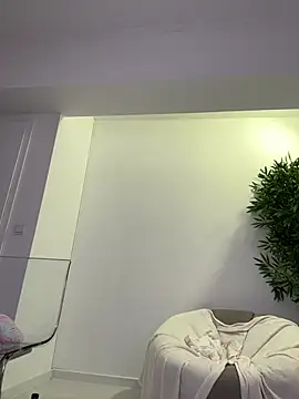 Bella_Vixen_ live sex cam