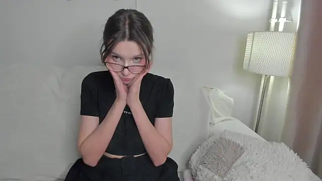 Hinara1 live sex cam