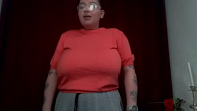 BustyAllyy's cam snapshot