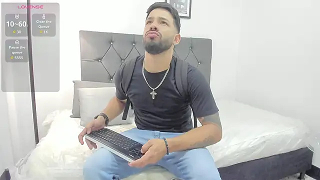 Thiagogomez live sex cam