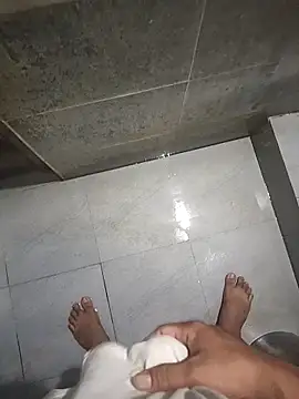 Desi_roytoy's cam snapshot