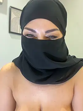 Amberonee31's cam snapshot