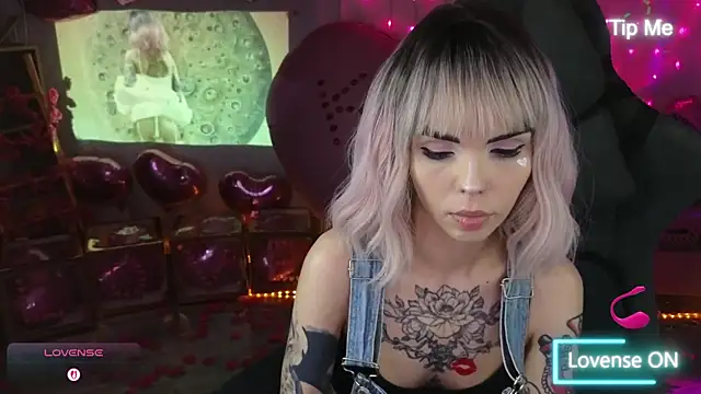 Kerry_Kirk's cam snapshot