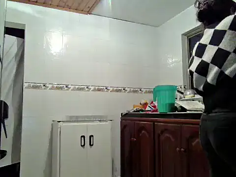 Julianaaldana's cam snapshot