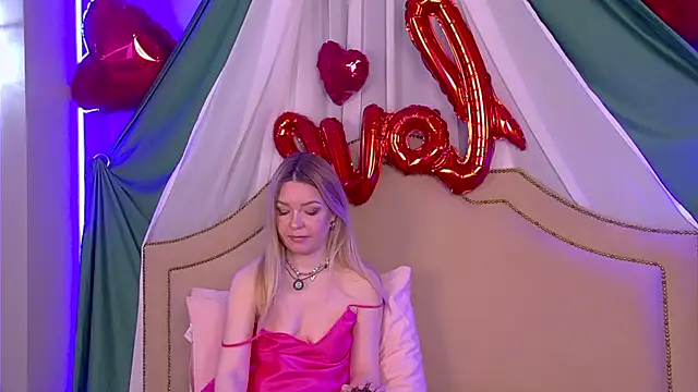 ToriCarter's cam snapshot