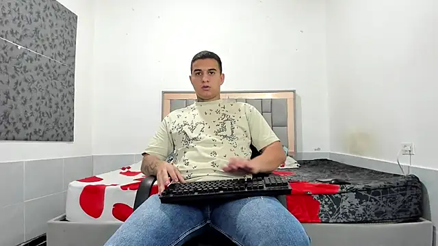 simookeler live sex cam