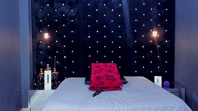 MiaWolton's cam snapshot