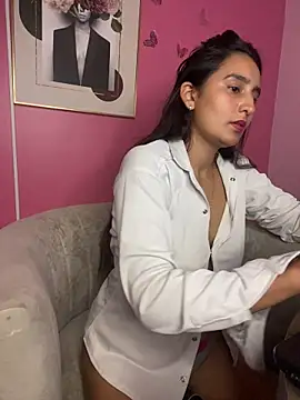 -BabyLuna's cam snapshot