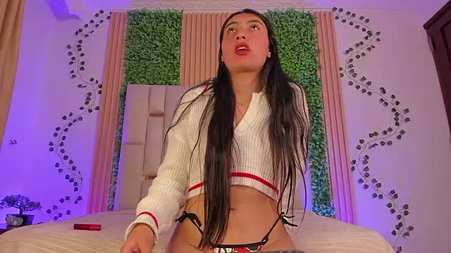 Emma_Nmm's cam snapshot