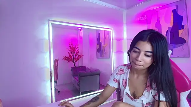 Zoe_18T's cam snapshot