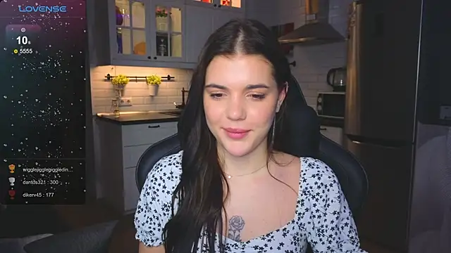 adria_cavalli's cam snapshot