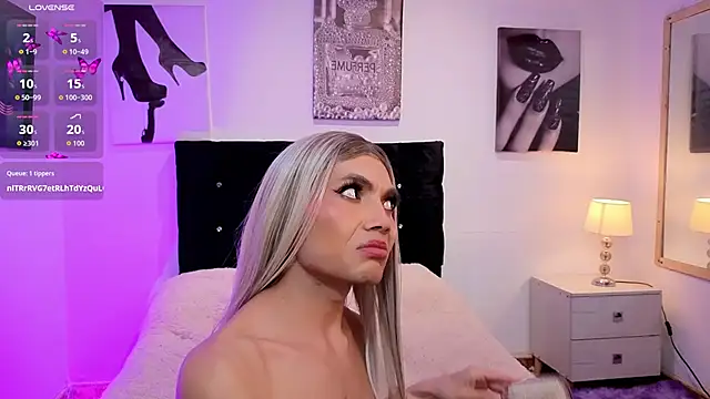 Megan_Do_Santos live sex cam