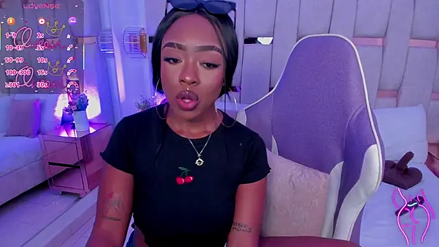 mia_schwarz's cam snapshot