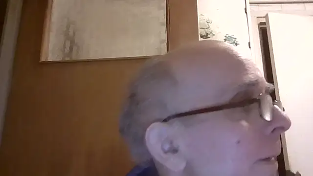 mariusica1@xh's cam snapshot