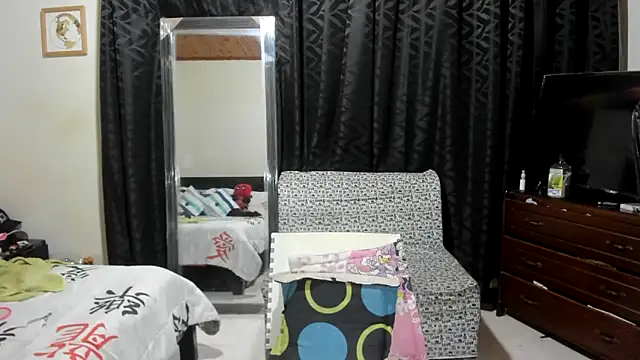 youth_lust69's cam snapshot