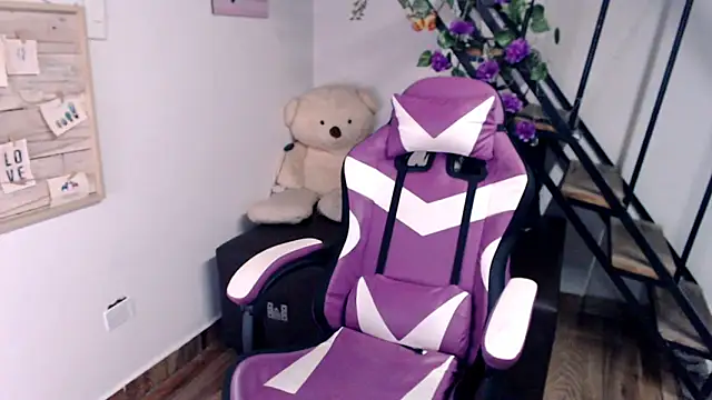 samantha_baby_'s cam snapshot