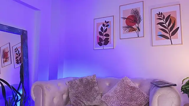 DahianaWalcott live sex cam