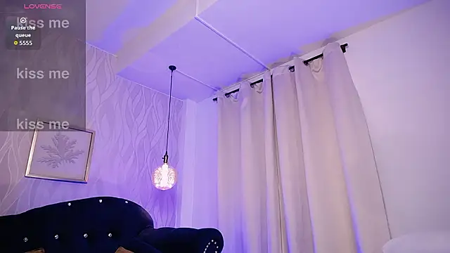 KamiSuarez live sex cam