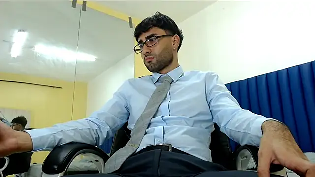 MilanZaire live sex cam