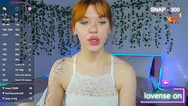 MeganNewCat's cam snapshot