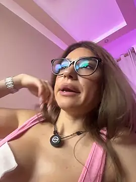 ItalianGirl live sex cam