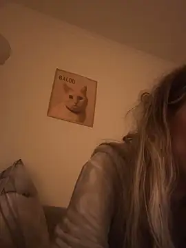 yoursexbabe_10's cam snapshot