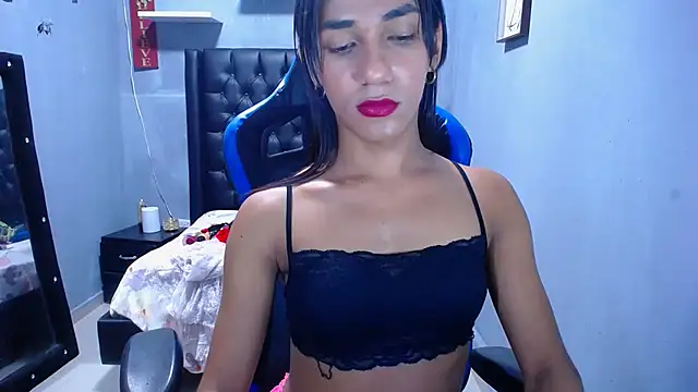 KatrinaQueen1 live sex cam