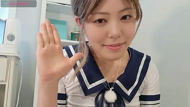 Nana_with live sex cam