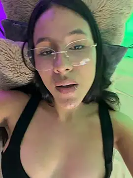 HoneyDolllXXX's cam snapshot