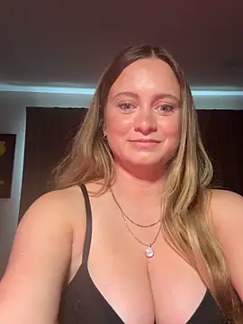 Sophie_Raegan's cam snapshot