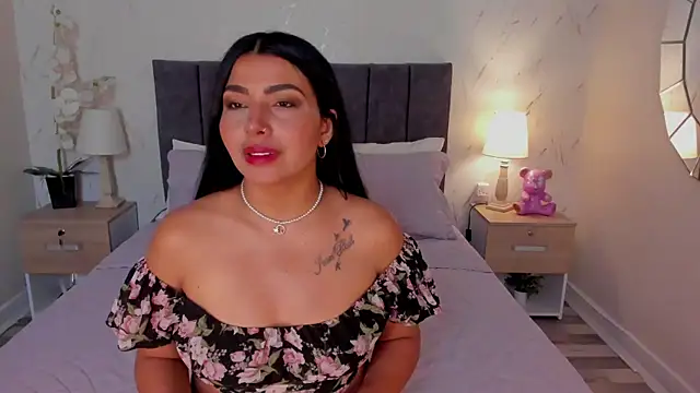 Antonella_Coruso's cam snapshot