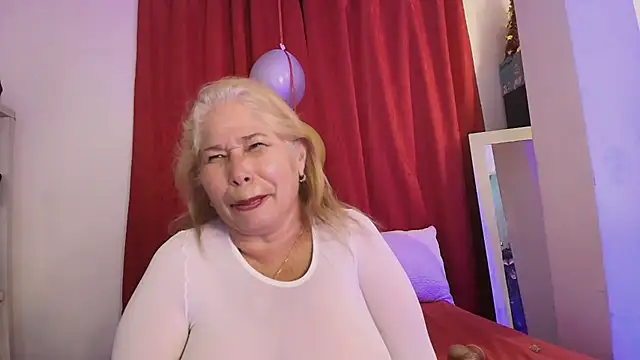 girl_amada's cam snapshot