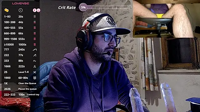 young_bear06's cam snapshot