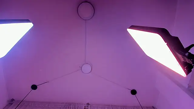 shantal_cooper_'s cam snapshot