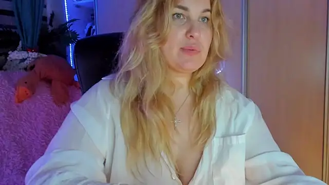 CoraSwon live sex cam