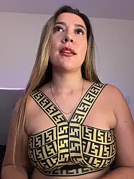 Alexandraa_Gomez's cam snapshot