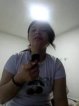 yessica_gomez01's cam snapshot