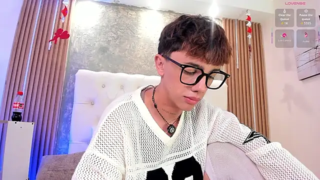 Tomy_Rox live sex cam