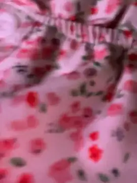 Lesly_10-'s cam snapshot