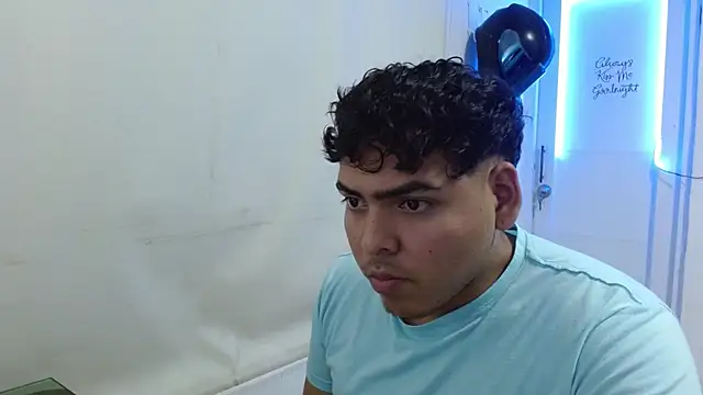 badboyhot010's cam snapshot