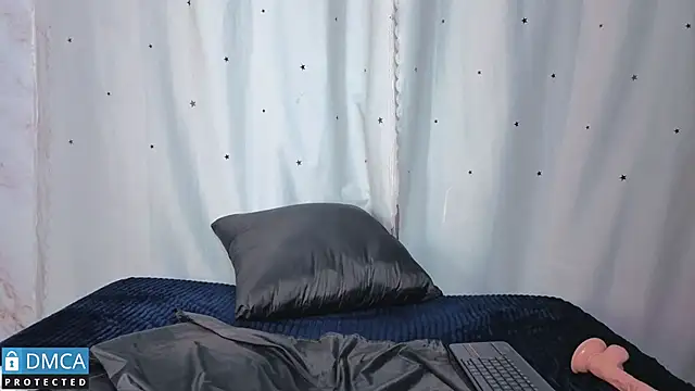 sandra_rey_'s cam snapshot